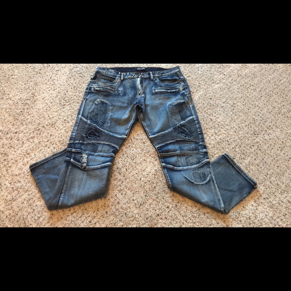 Men’s distressed jeans size 38W 32L
